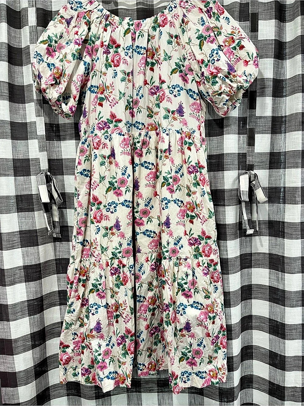 moodie Floral Puff Sleeve Maxi Dress in Cream & Pink Size Medium